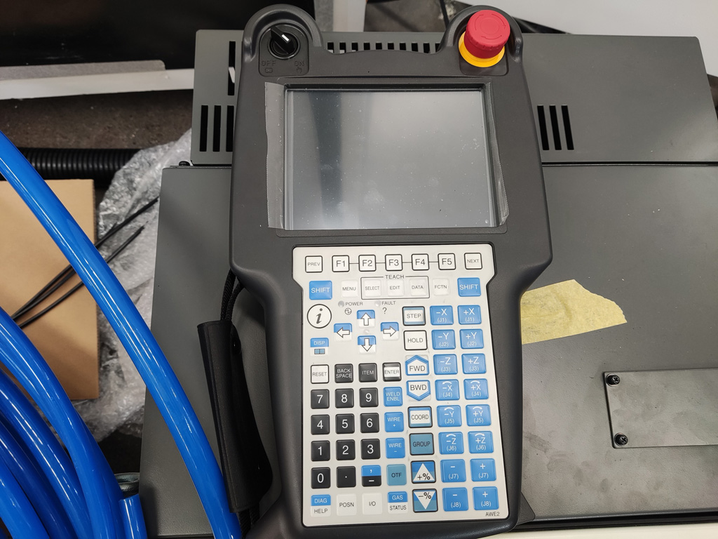 工業(yè)級3D金屬機(jī)器人光纖激光切割機(jī)