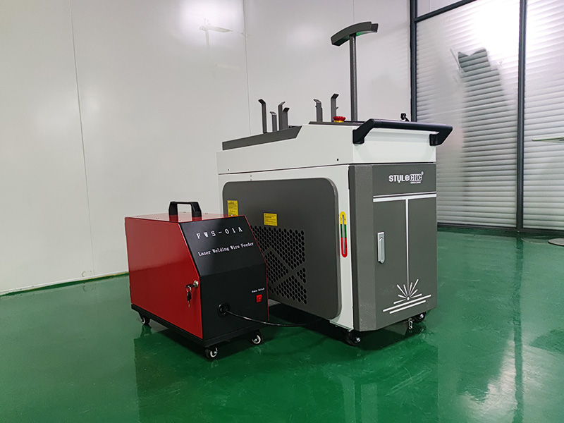 三合一手持式激光焊接、清洗、切割機(jī)