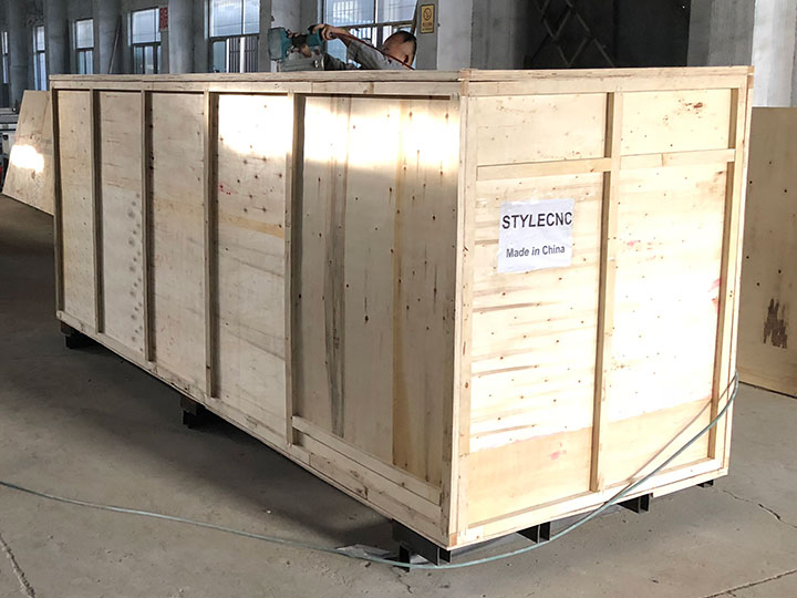 數(shù)控木工車床機(jī)外包裝