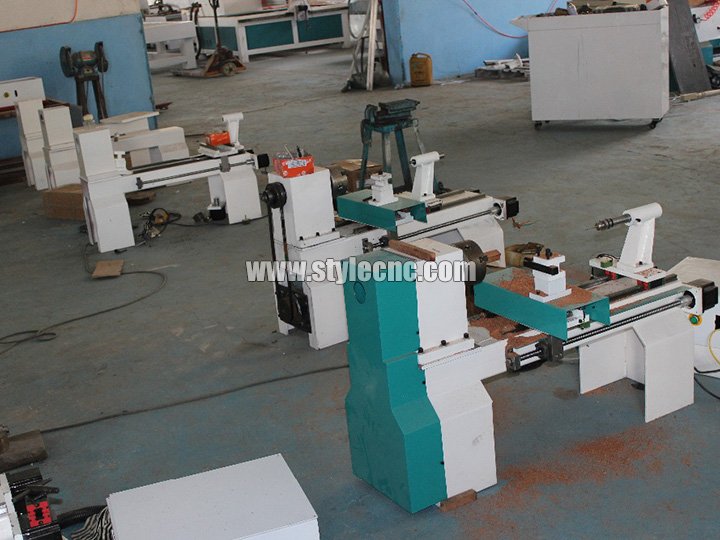 迷你臺(tái)式木工車床，適用于小型木制工藝品和藝術(shù)品