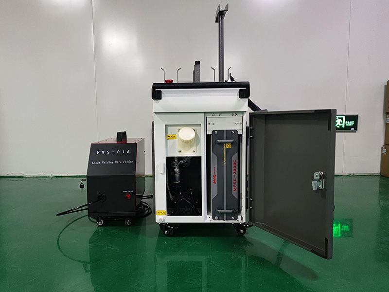 內(nèi)置冷水機(jī)